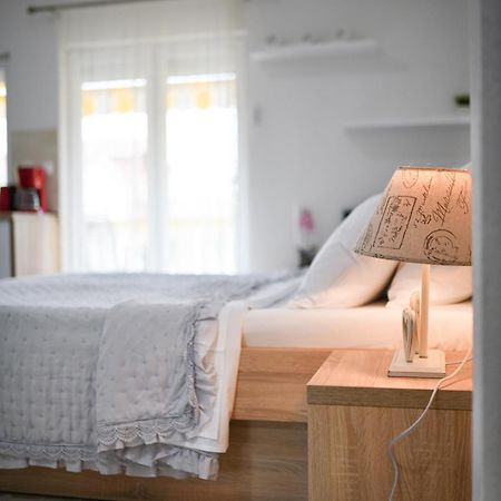 Apartments Diora Селине Екстер'єр фото